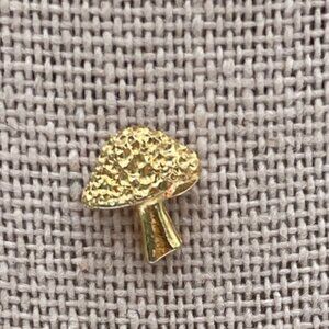 Gold-Tone Mushroom Lapel Pin Brooch Vintage Style Small Size Unique Collectible
